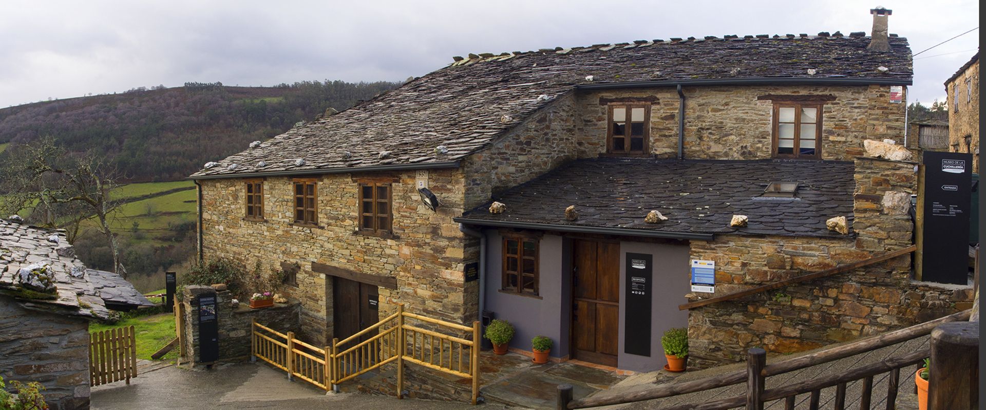Exterior del Museo de la Cuchillería de Taramundi
