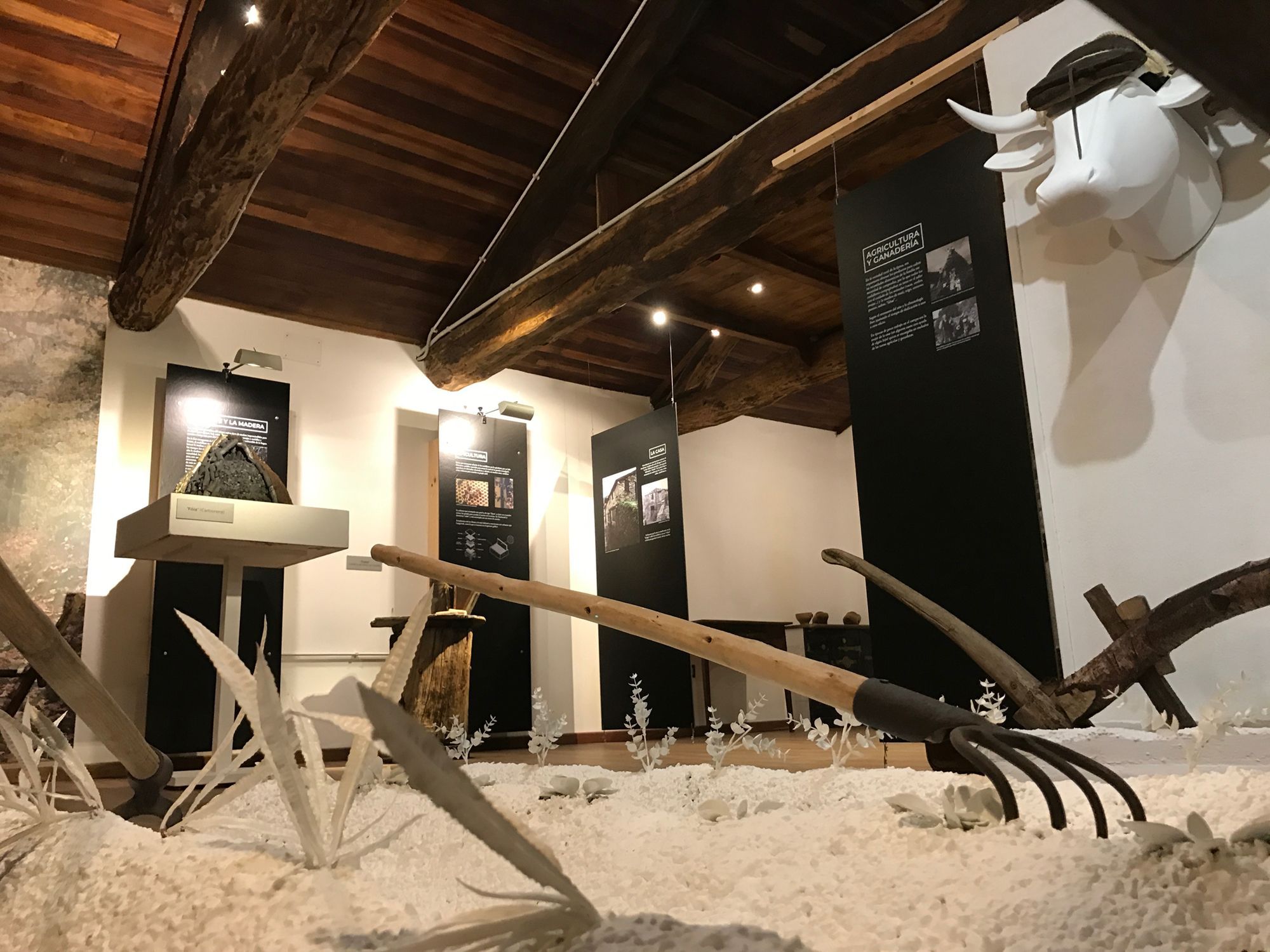 Interior del Museo de la Cuchillería de Taramundi