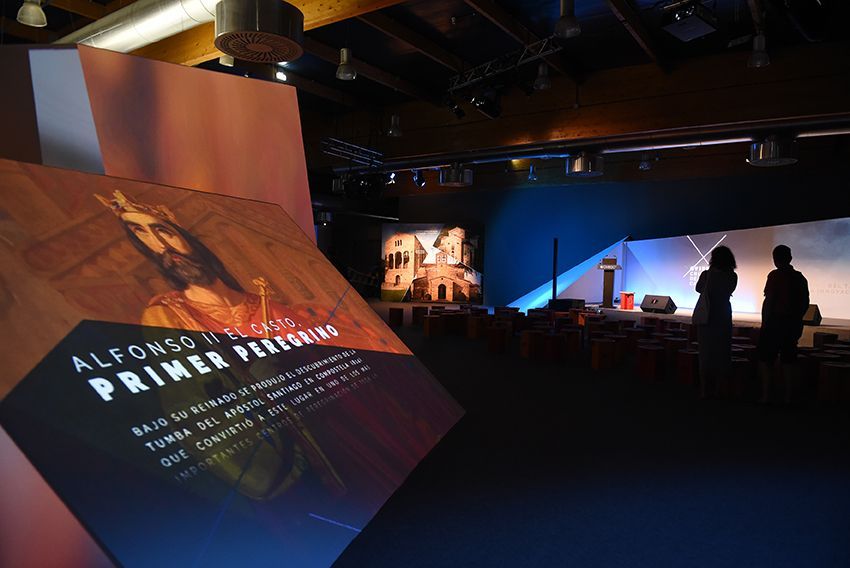 Interior del Pabellón de Oviedo en FIDMA 2018 "Oviedo cruce de caminos".