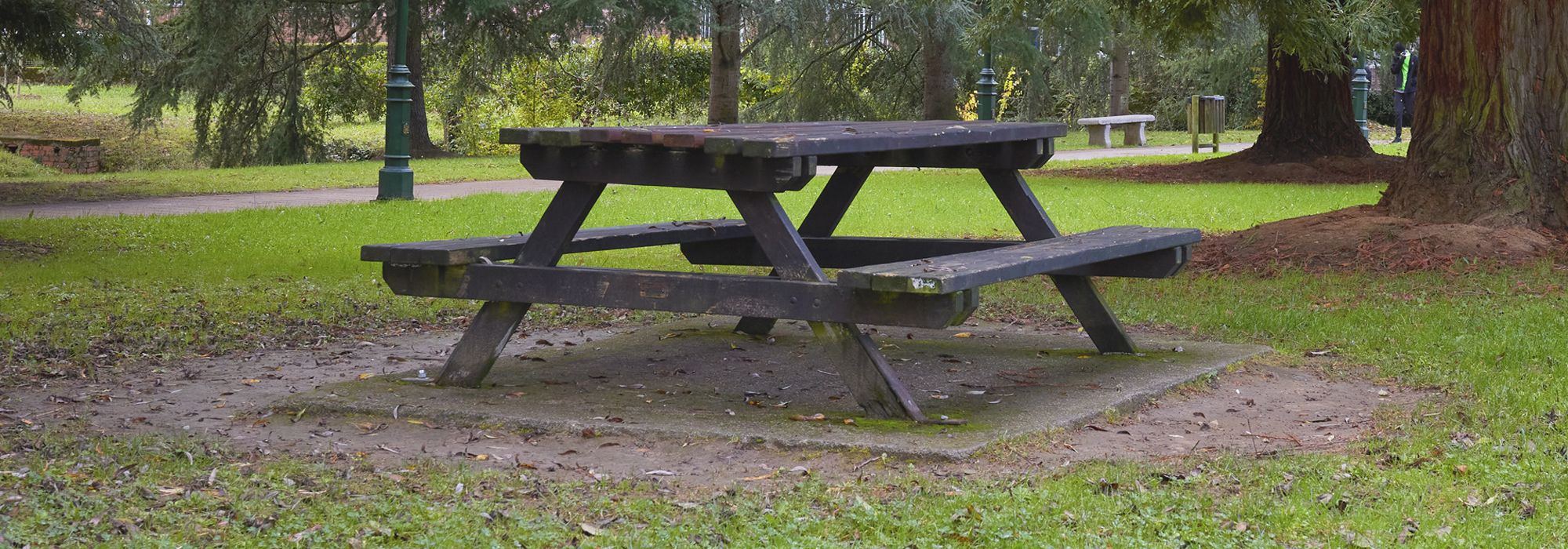 Mesa merendero de Noreña